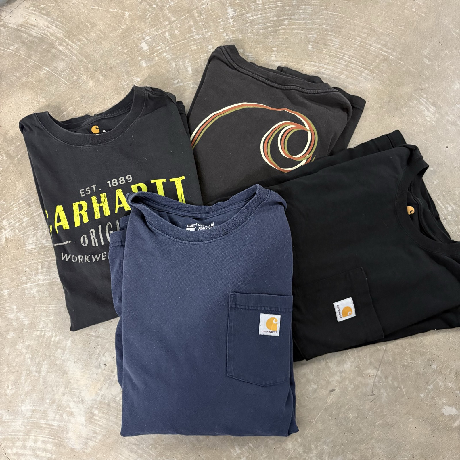 12 PIECE CARHARTT SHIRT BUNDLE