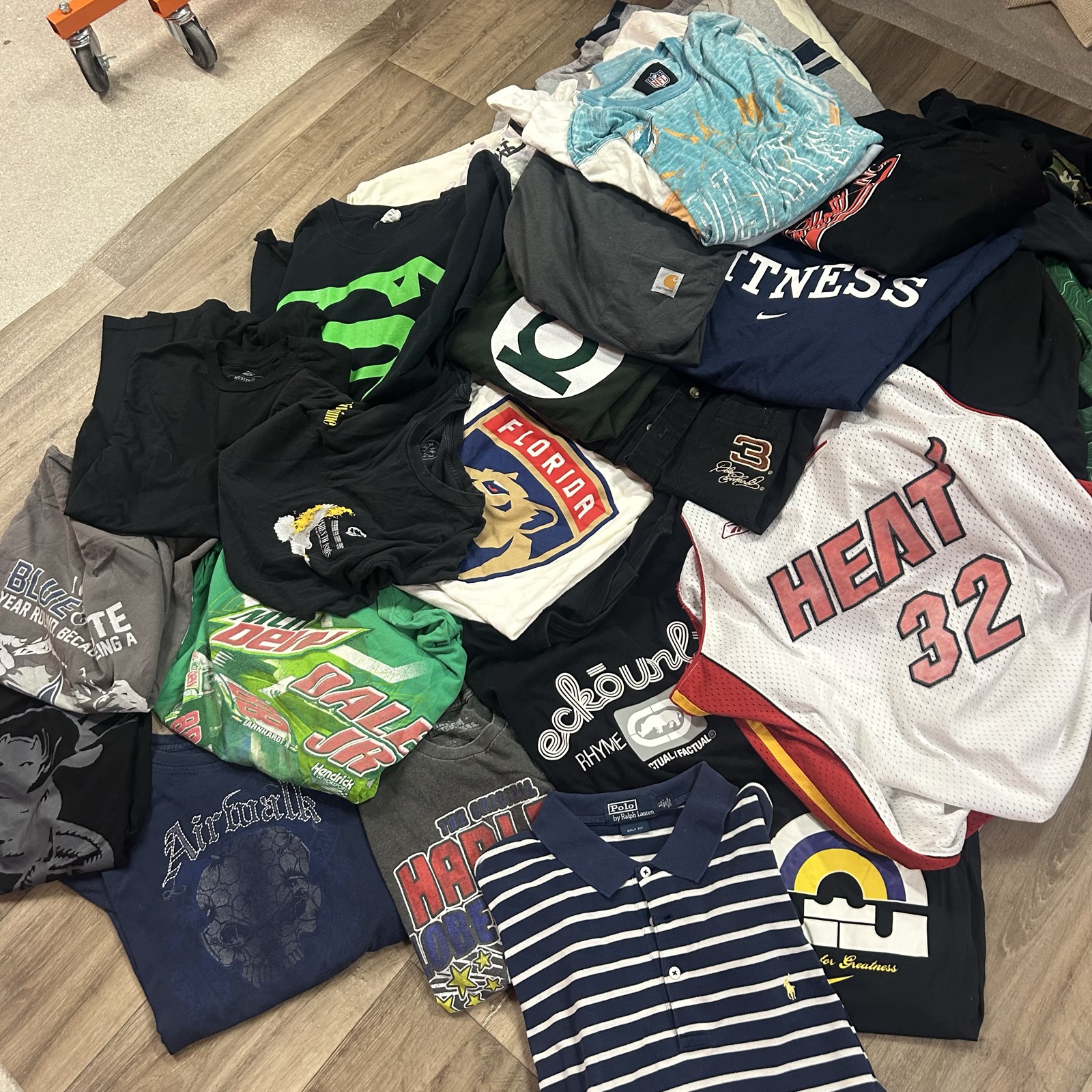 50 pc VTG/Y2K SHIRT LOT