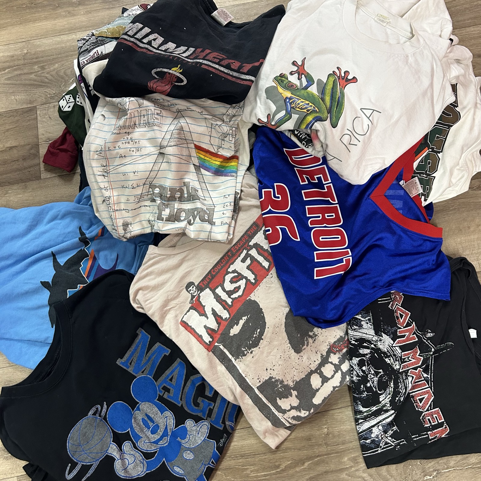 50 pc VTG/Y2K SHIRT LOT