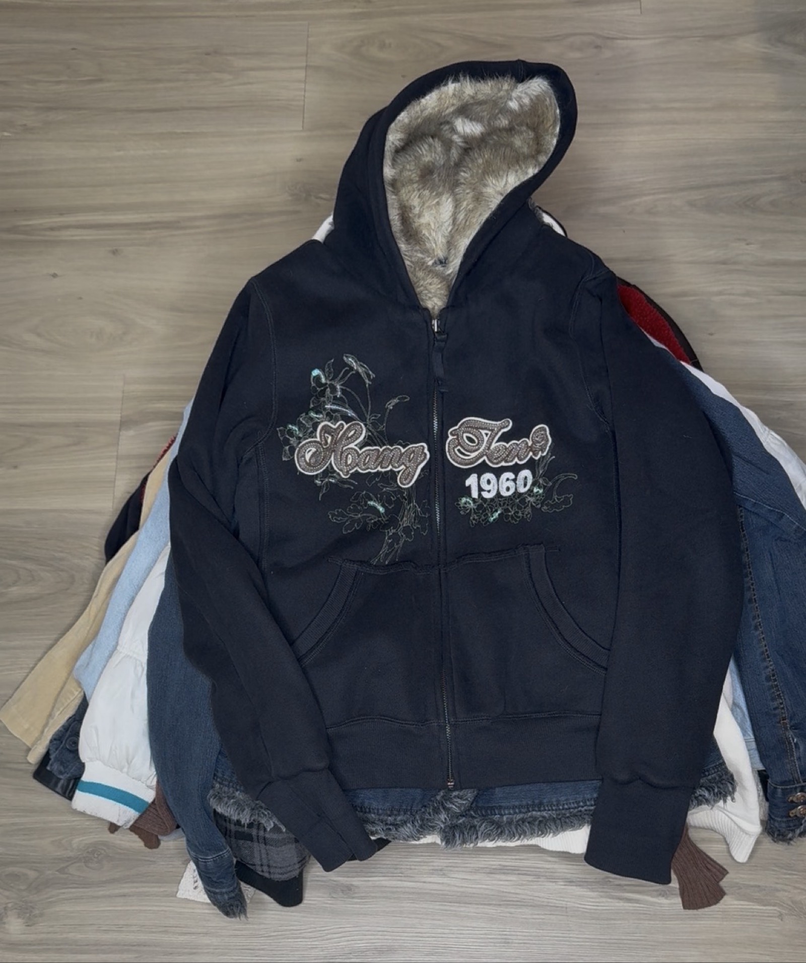 Y2K Vintage women’s outerwear mix