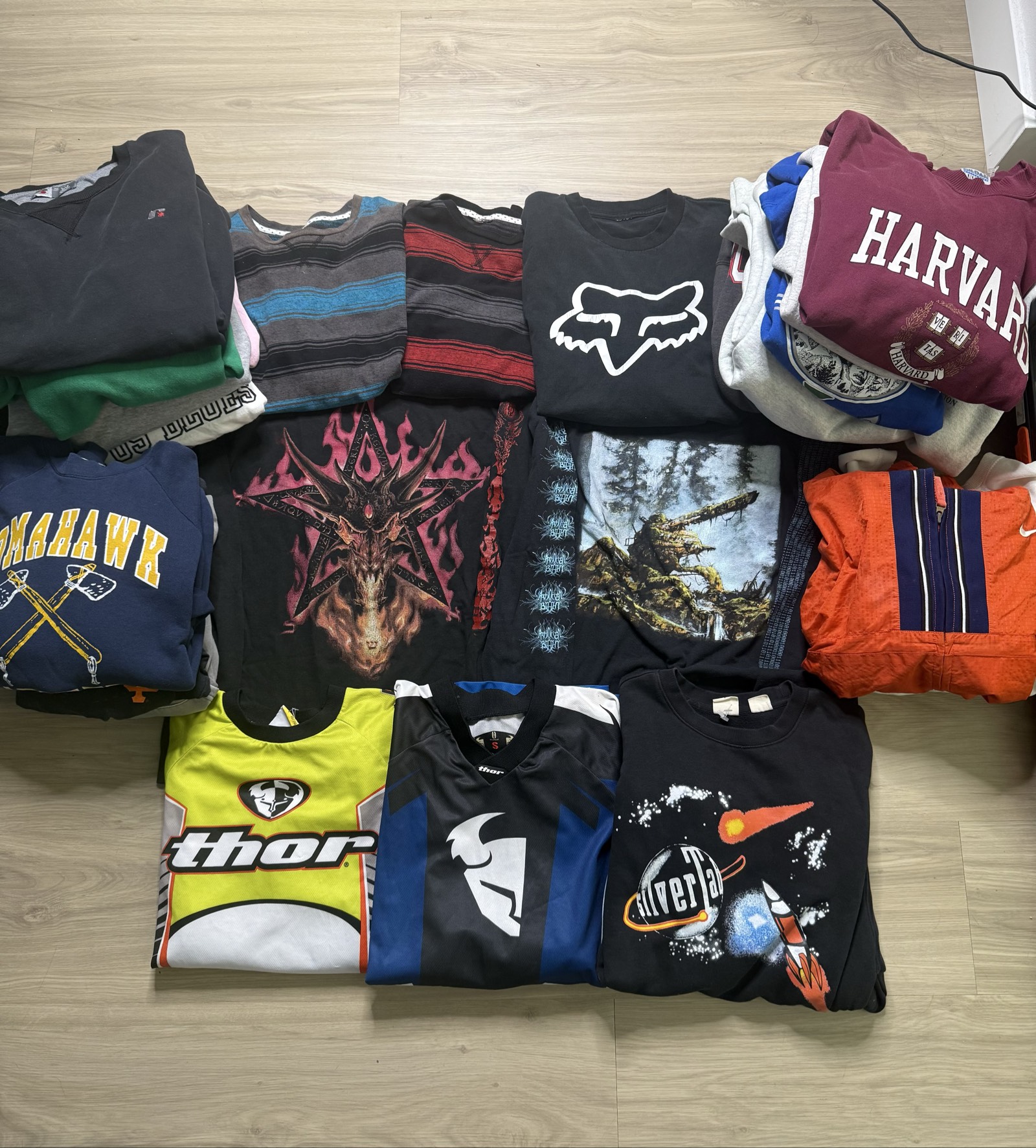 Vintage Y2K grunge skater long sleeve crewneck outerwear mix