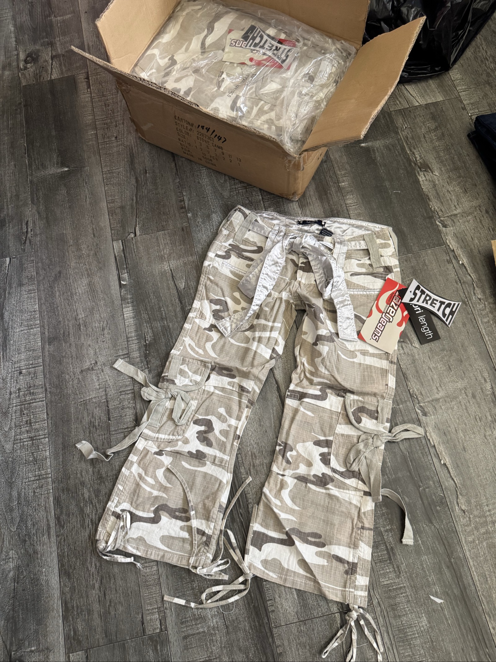 2003 khaki camo capris