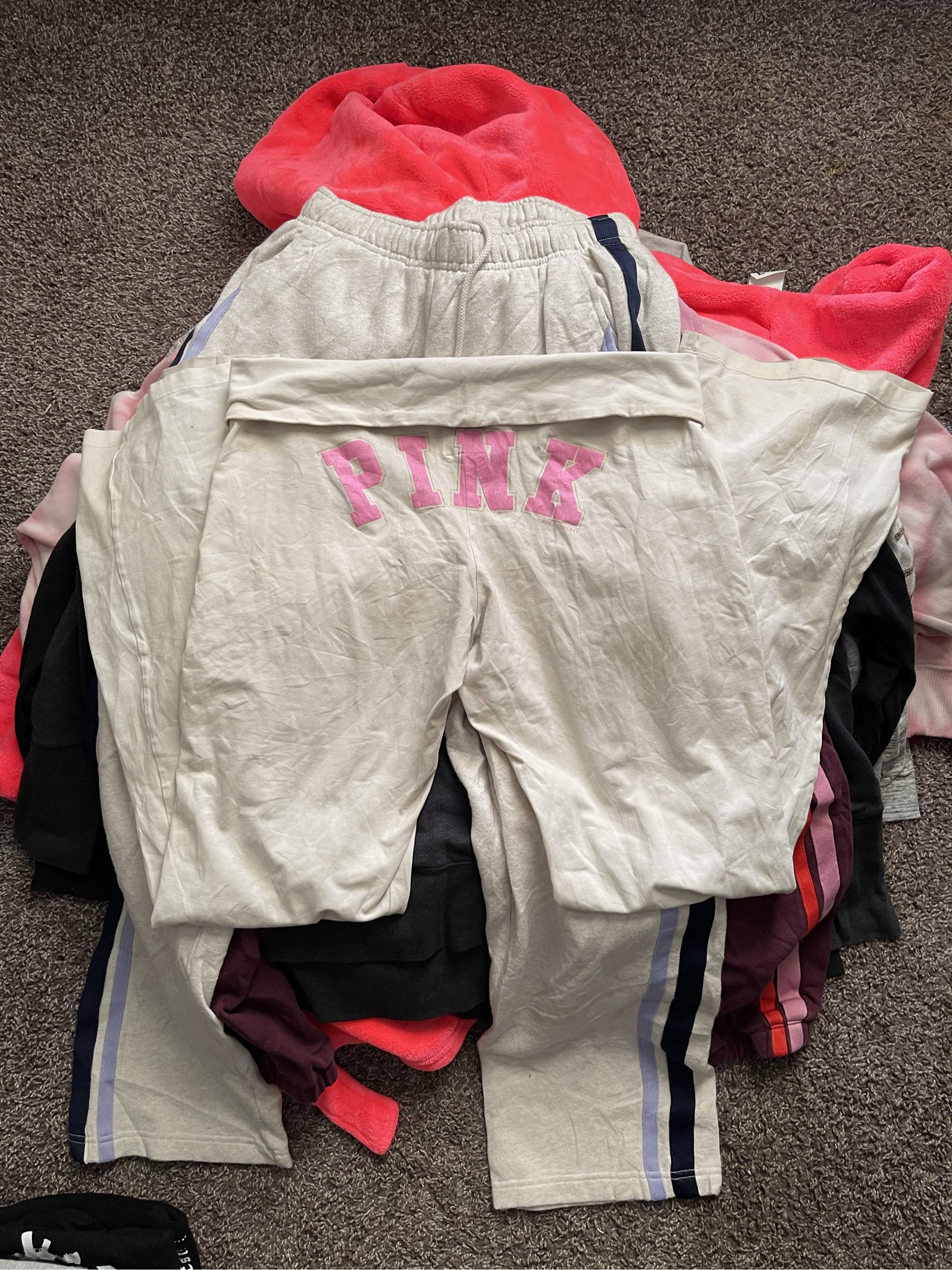 PINK Mallbrand Women’s Bundle