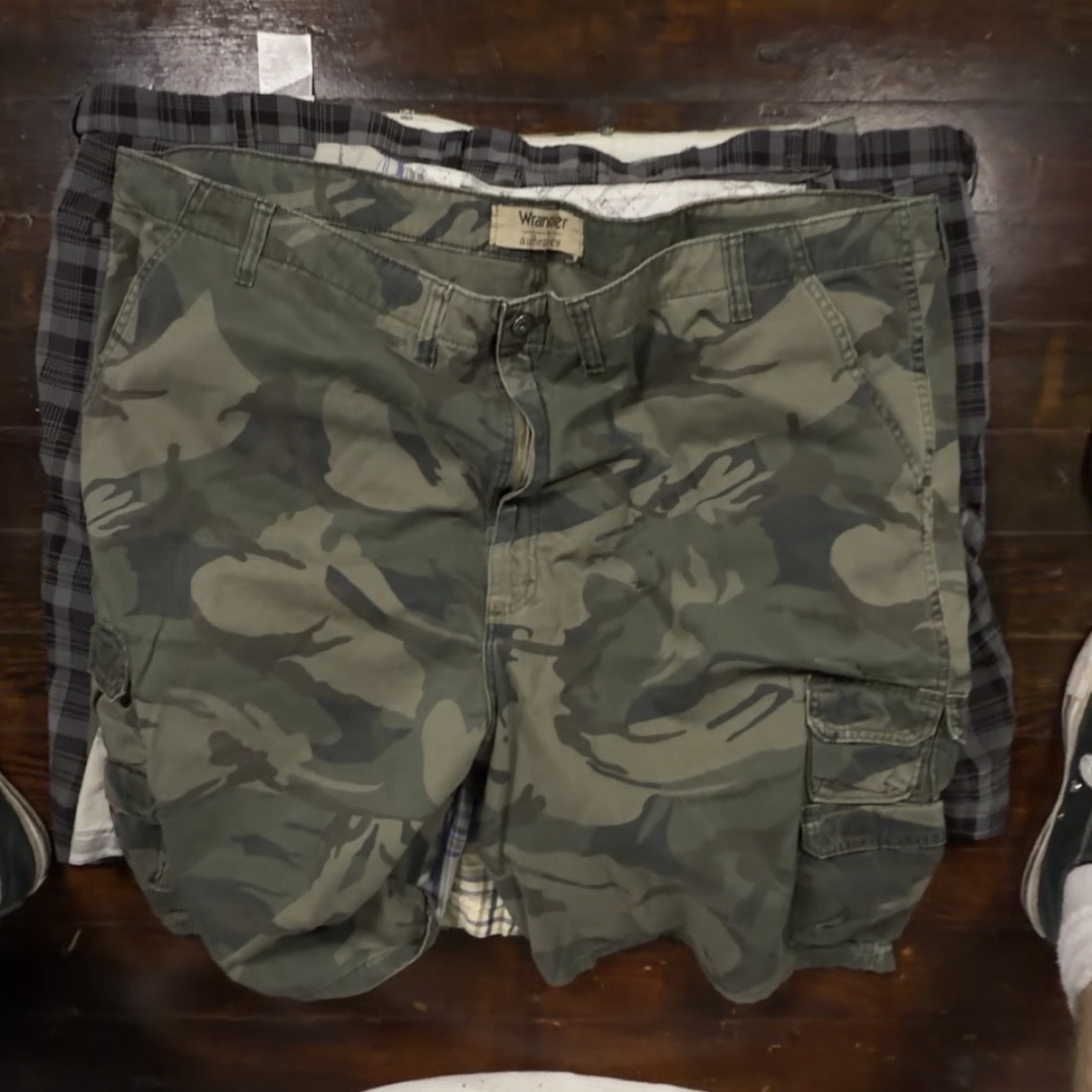 Baggy shorts camo plaid cargo