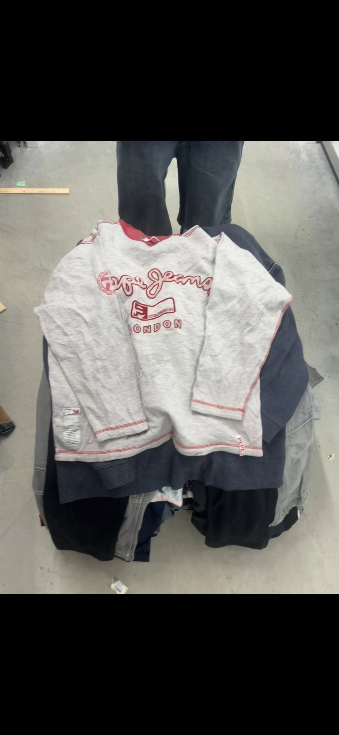 91 piece bundle mixed with Y2K and streetwear