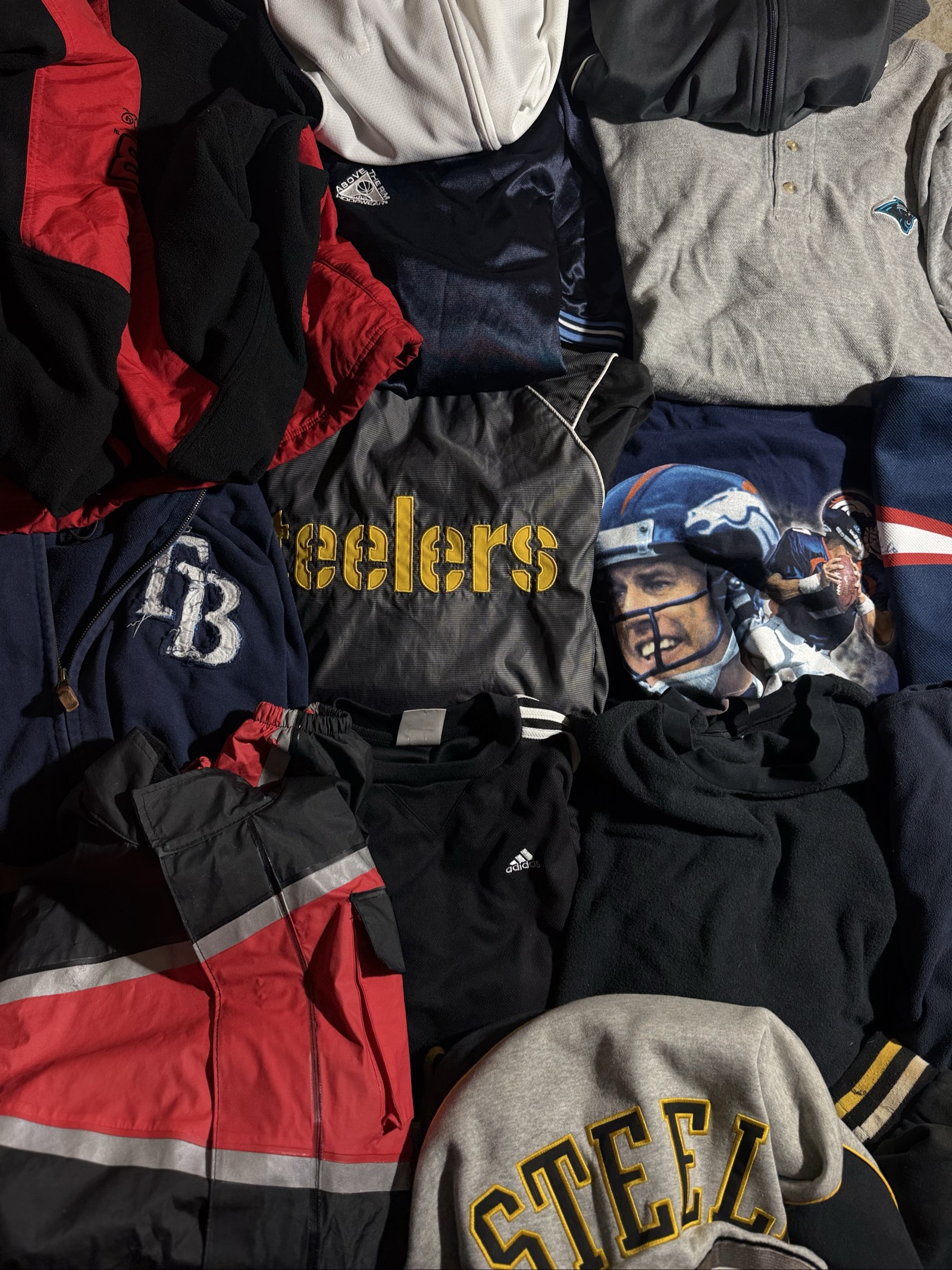 SPORTS MIXED 15PC BUNDLE