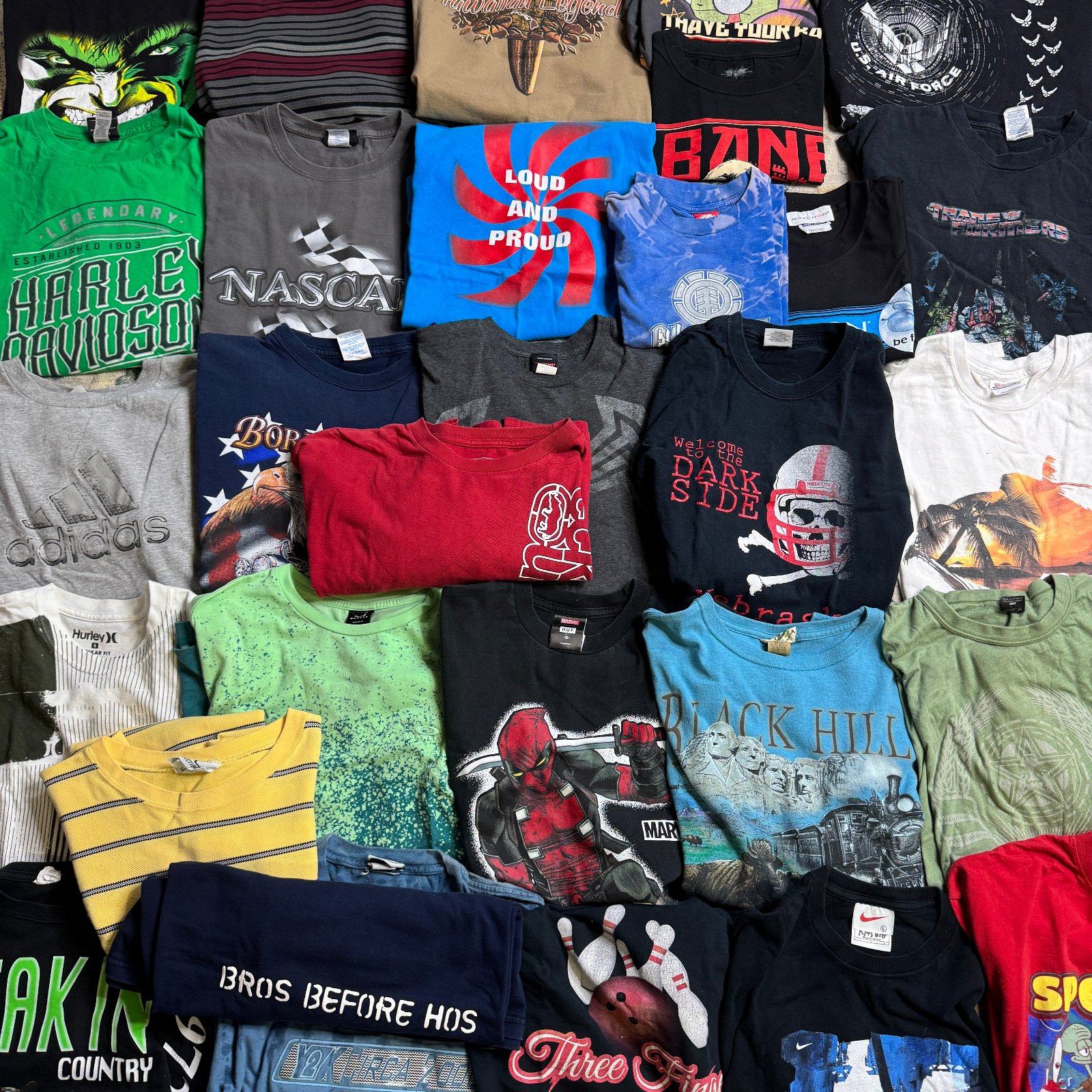 Modern-Y2K Graphic Tees