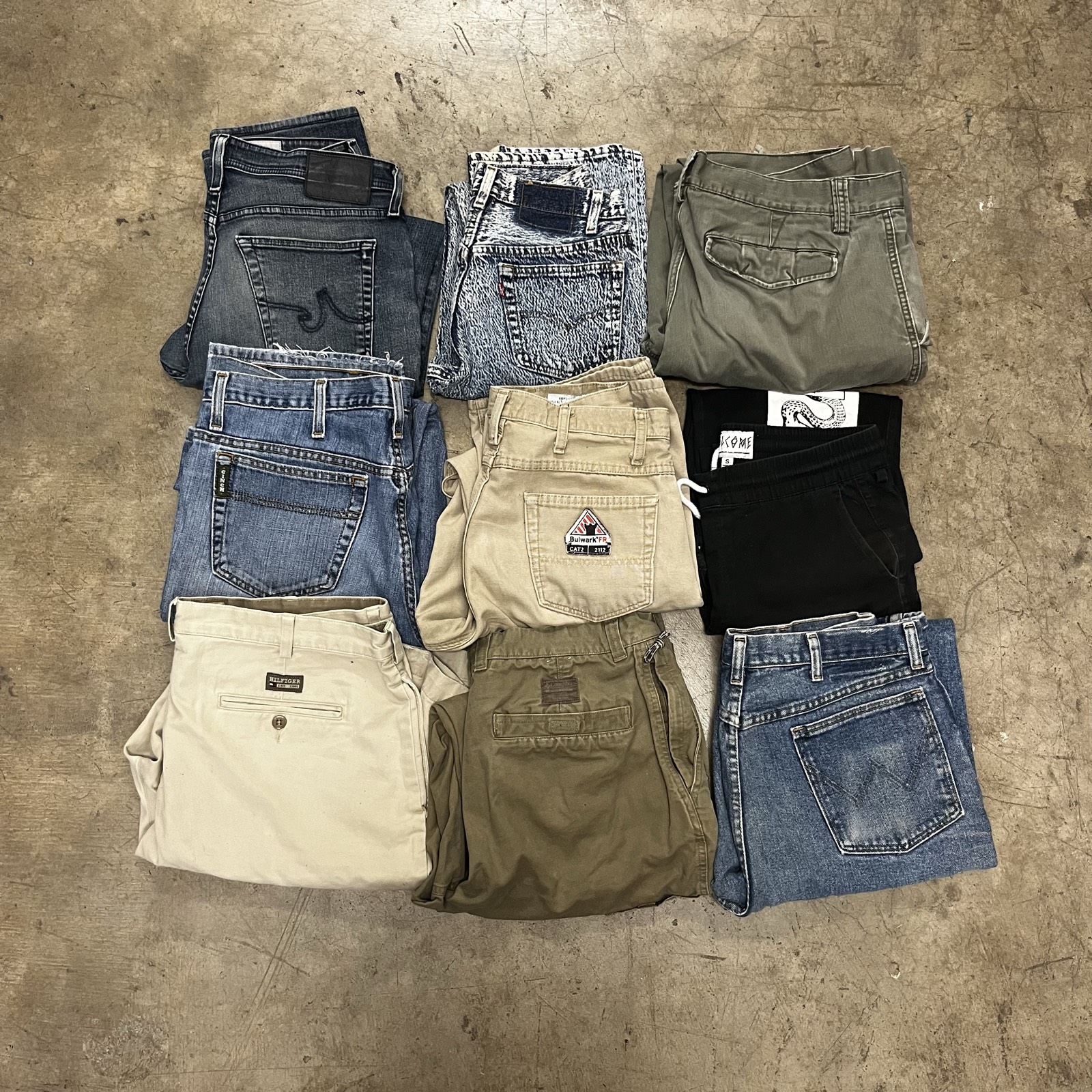 9 piece mens straight leg / baggy 2000s pants