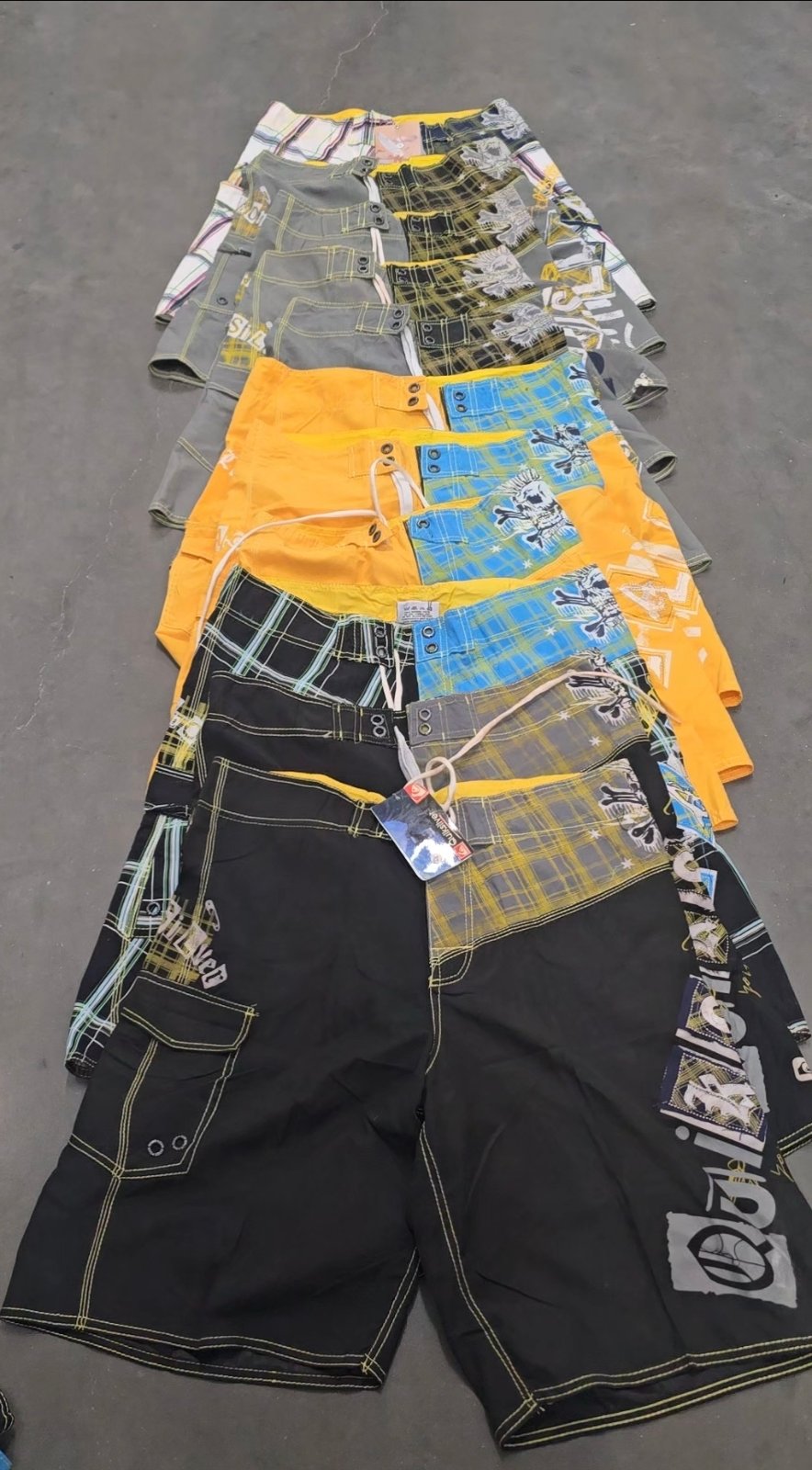 Vintage deadstock Taj burrows billabong/quicksilver board shorts