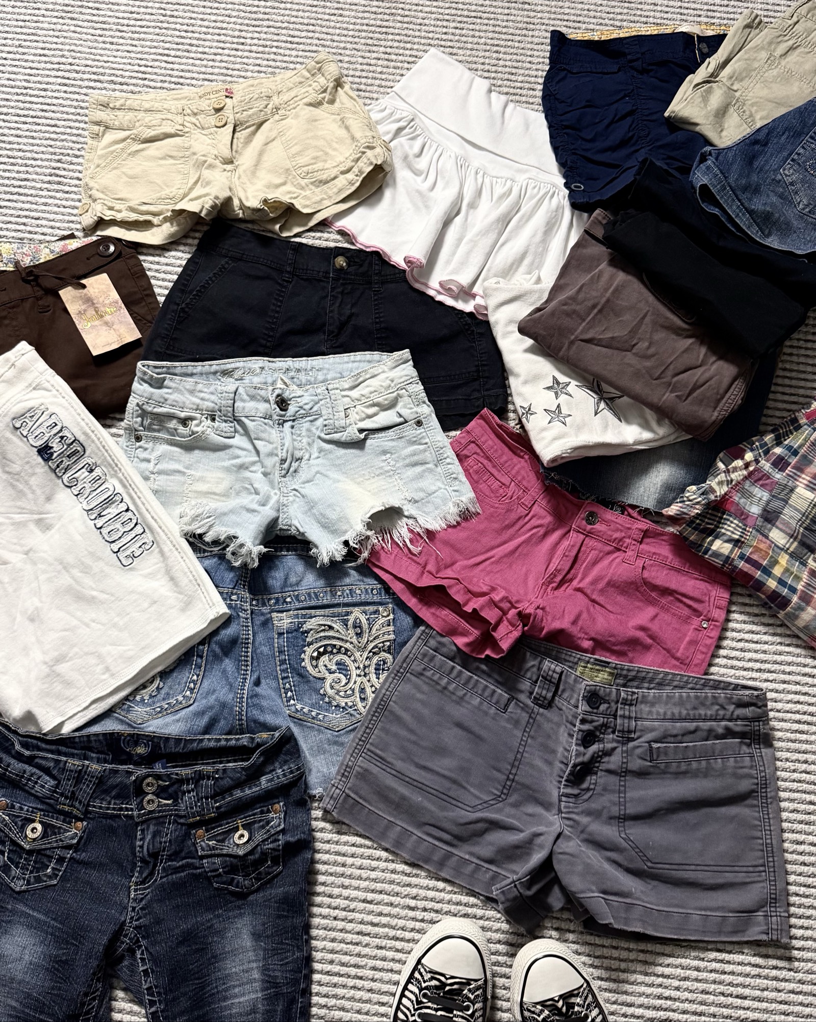 WOMENS Y2K LOW RISE SHORTS