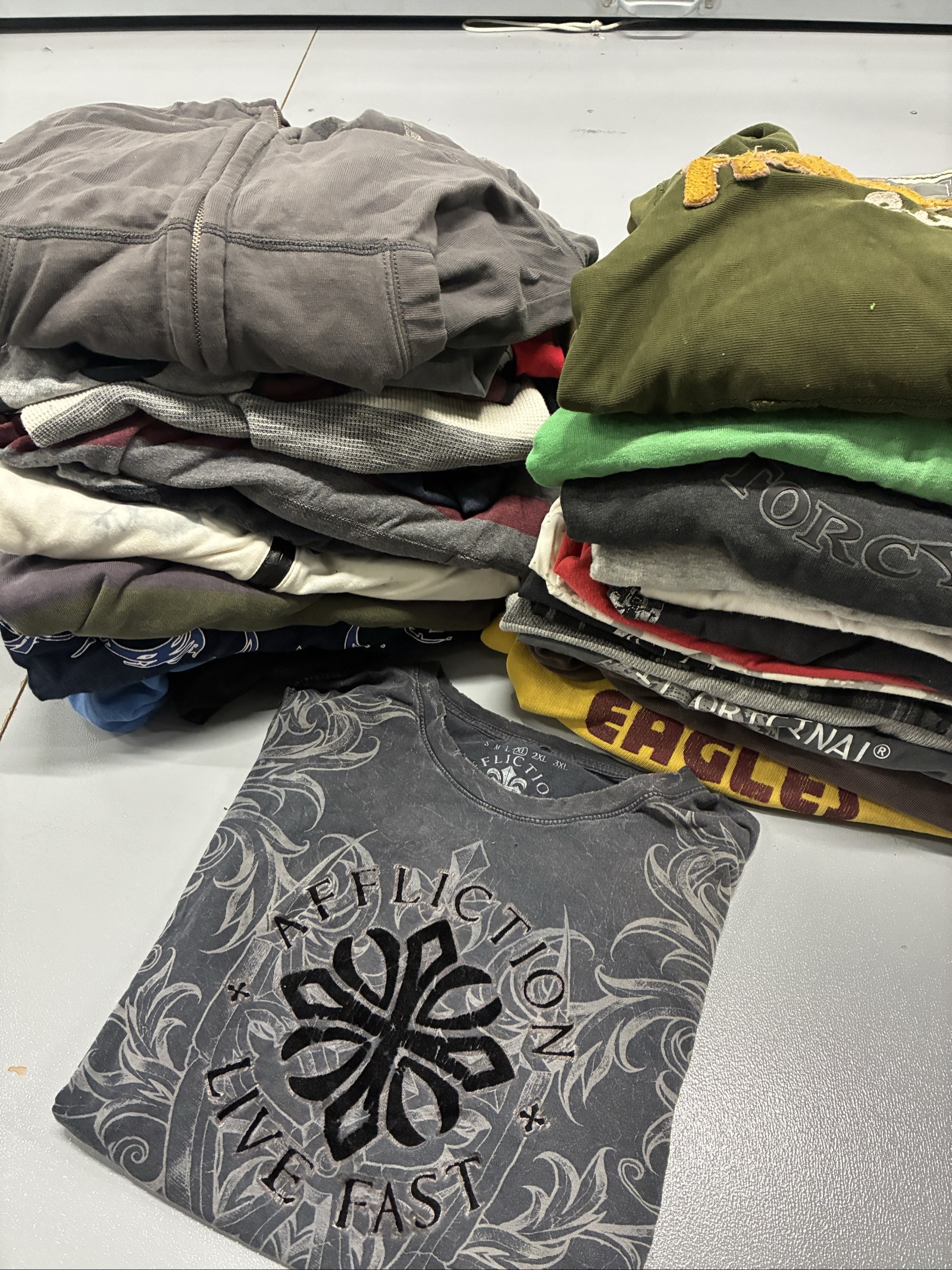 Y2k mens mixed top bundle